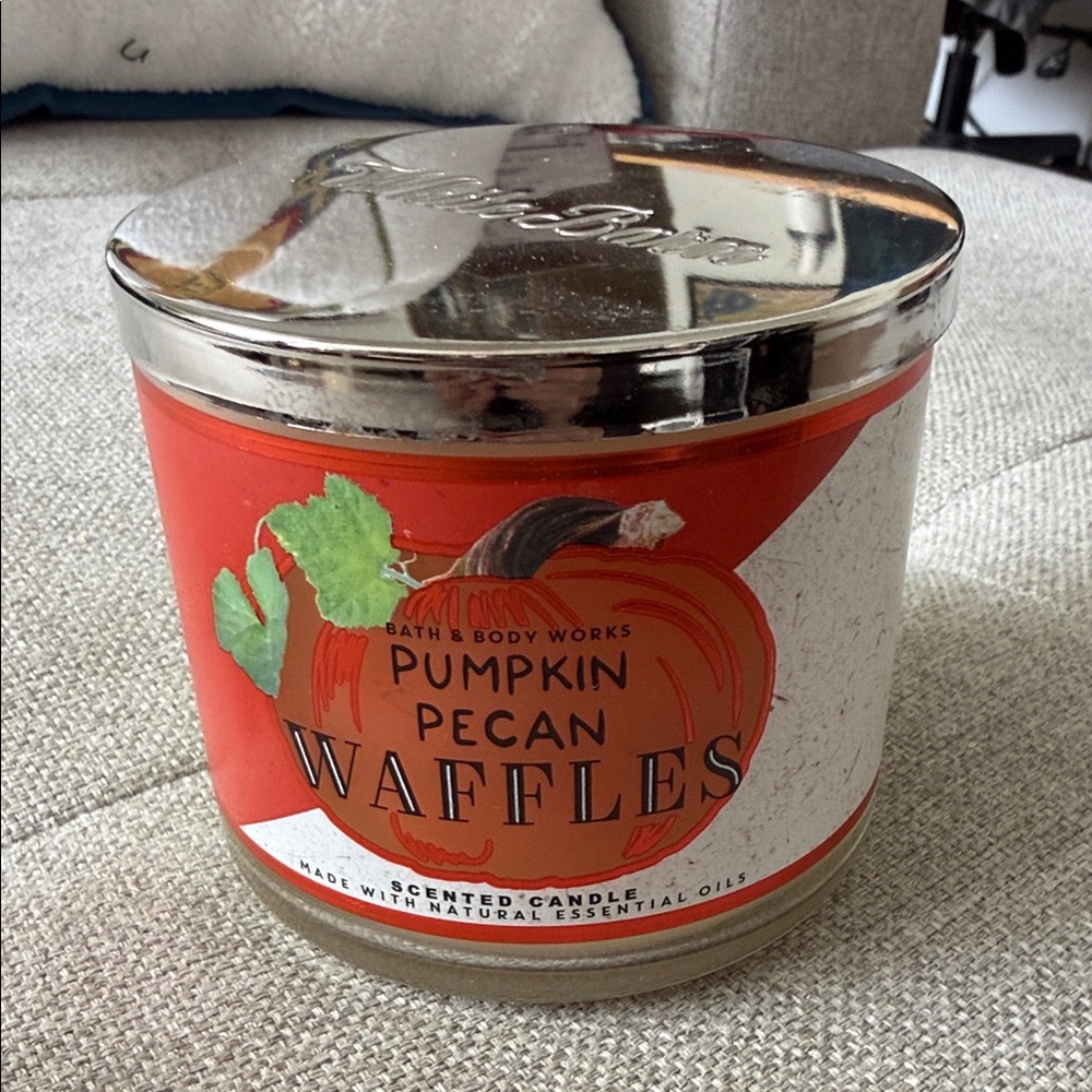 White Barn Pumpkin Pecan Waffles three wick candle, never lit